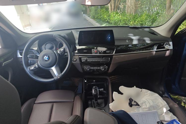 Used BMW X1 2020 sDrive20Li Premium Edition Center Console