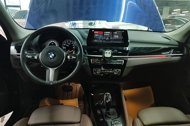 Used BMW X1 2020 sDrive20Li Premium Edition Center Console