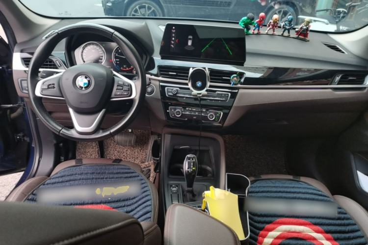 Used BMW X1 2020 sDrive25Li Leading Model Center Console