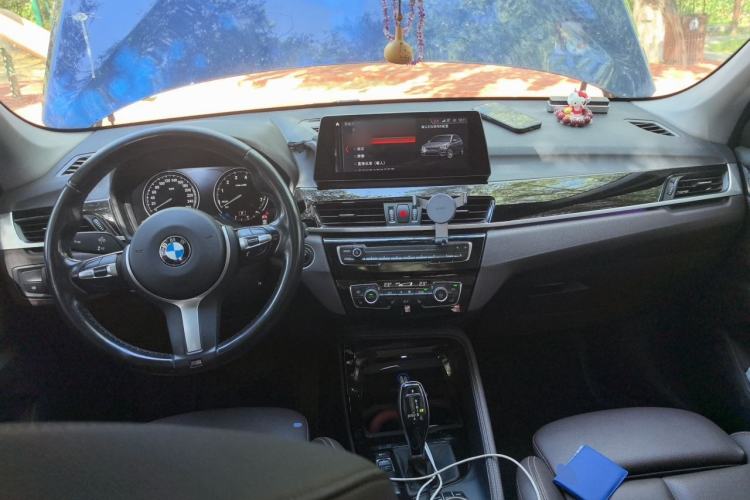Used BMW X1 2020 sDrive20Li Premium Edition Center Console