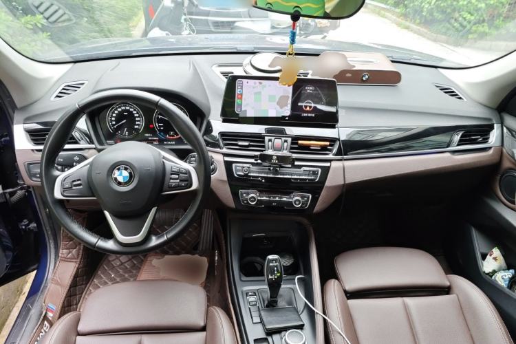 Used BMW X1 2020 sDrive25Li Leading Model Center Console