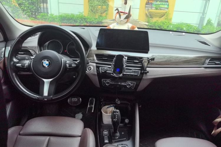 Used BMW X1 2020 xDrive25Li Luxury Edition Center Console