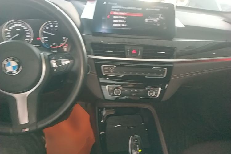 Used BMW X1 2020 xDrive25Li Luxury Edition Center Console