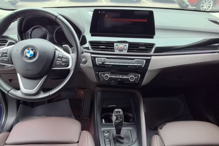 Used BMW X1 2020 sDrive25Li Leading Model Center Console