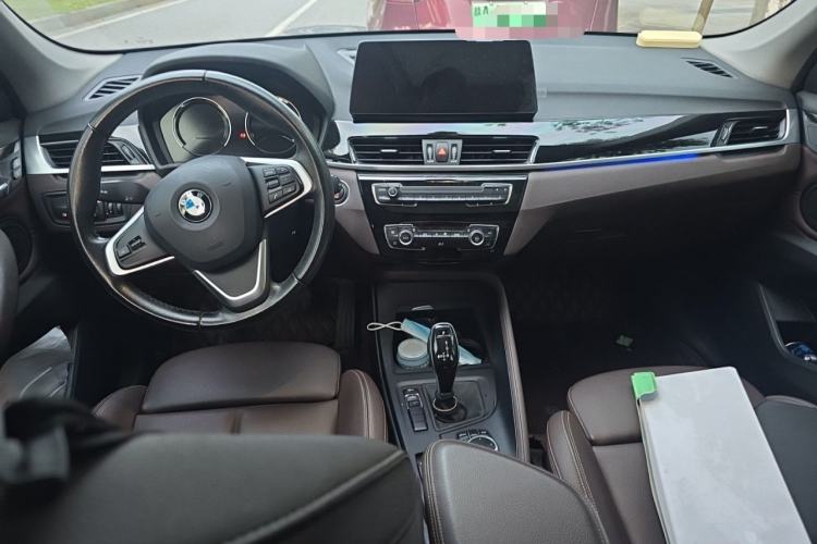 Used BMW X1 2020 sDrive25Li Leading Model Center Console