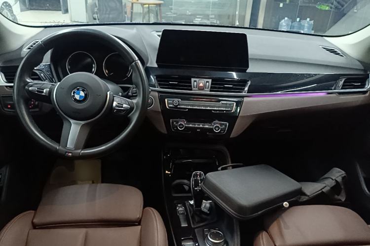 Used BMW X1 2020 sDrive20Li Premium Edition Center Console