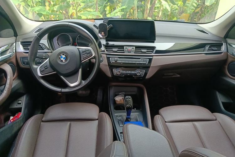 Used BMW X1 2020 sDrive25Li Leading Model Center Console