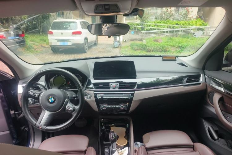 Used BMW X1 2020 sDrive20Li Premium Edition Center Console