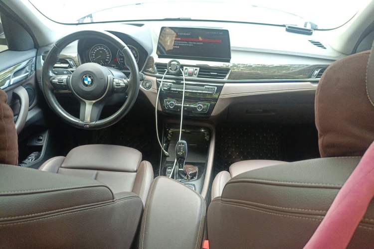 Used BMW X1 2020 xDrive25Li Luxury Edition Center Console