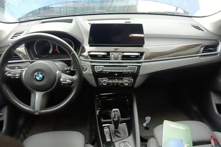 Used BMW X1 2020 xDrive25Li Luxury Edition Center Console