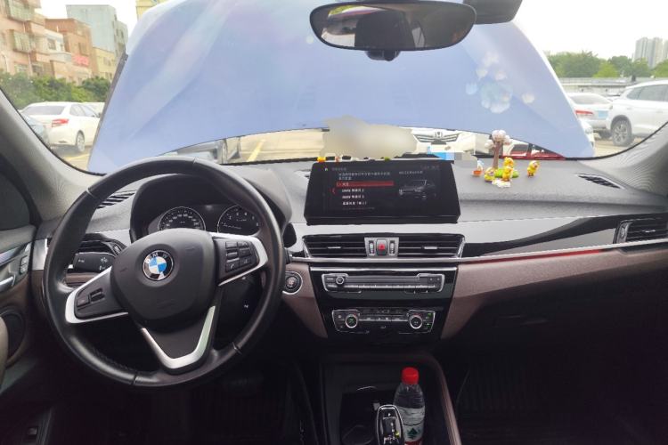 Used BMW X1 2020 sDrive25Li Leading Model Center Console