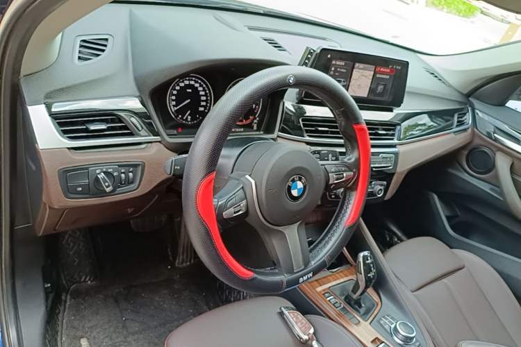 Used BMW X1 2020 sDrive20Li Premium Edition Center Console