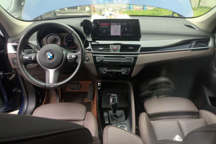 Used BMW X1 2020 sDrive20Li Premium Edition Center Console