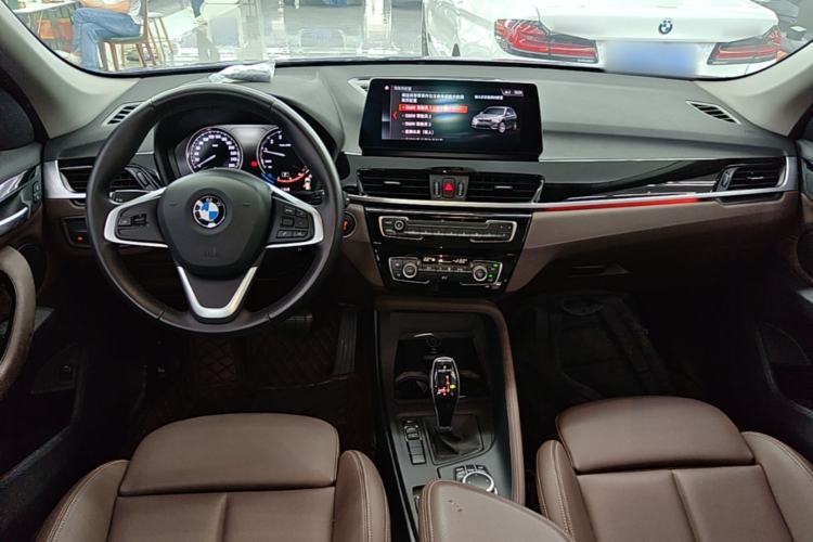 Used BMW X1 2020 sDrive25Li Leading Model Center Console