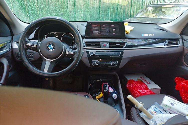 Used BMW X1 2020 sDrive20Li Premium Edition Center Console