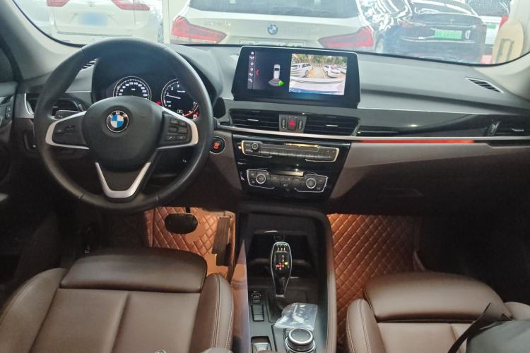 Used BMW X1 2020 sDrive25Li Leading Model Center Console
