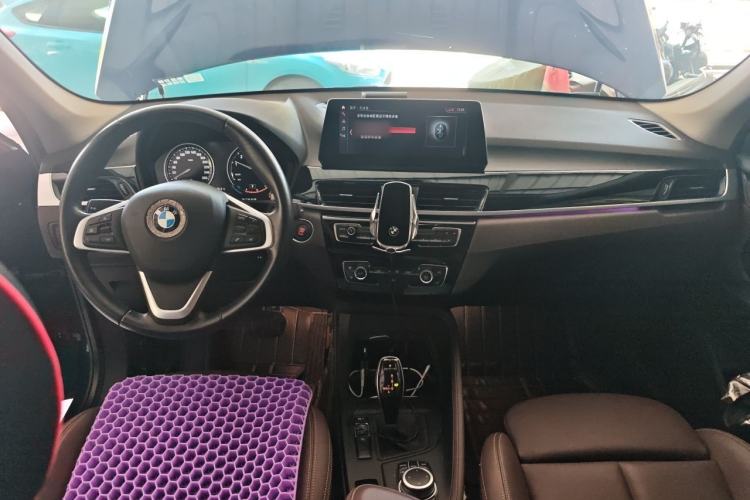 Used BMW X1 2020 sDrive25Li Leading Model Center Console