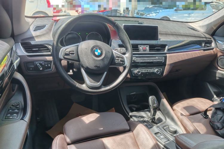 Used BMW X1 2020 sDrive20Li Fashion Model Center Console