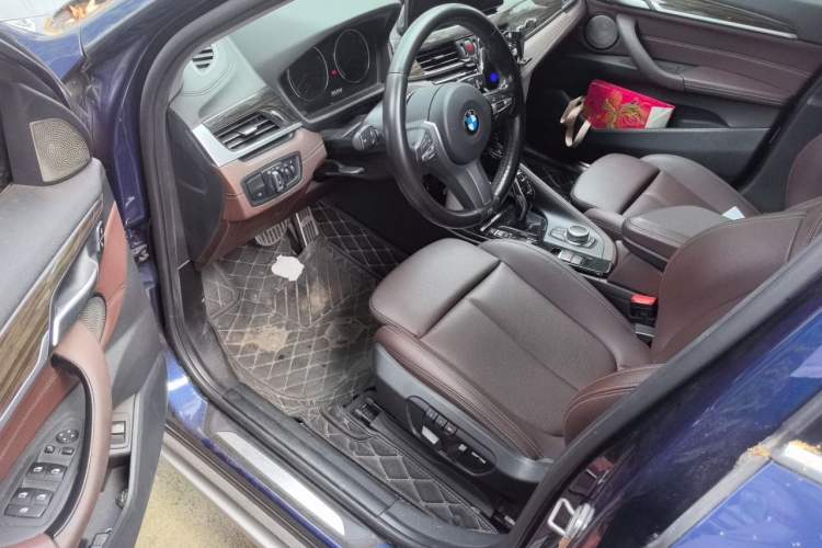 Used BMW X1 2020 xDrive25Li Luxury Edition Driver Seat