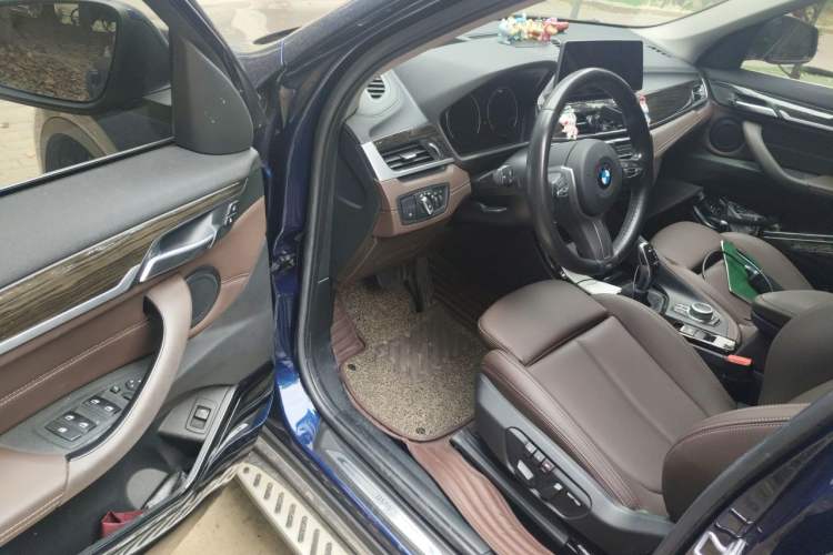 Used BMW X1 2020 xDrive25Li Luxury Edition Driver Seat