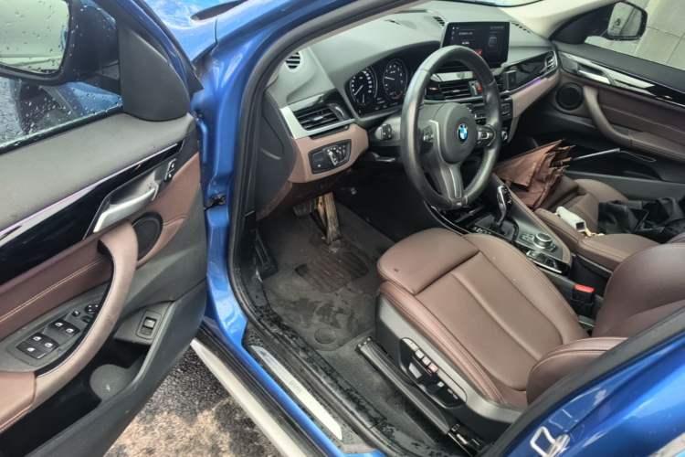 Used BMW X1 2020 sDrive20Li Premium Edition Driver Seat