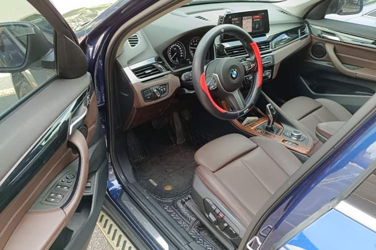 Used BMW X1 2020 sDrive20Li Premium Edition Driver Seat