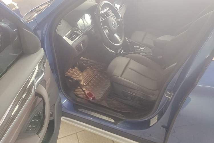 Used BMW X1 2020 xDrive25Li Luxury Edition Driver Seat