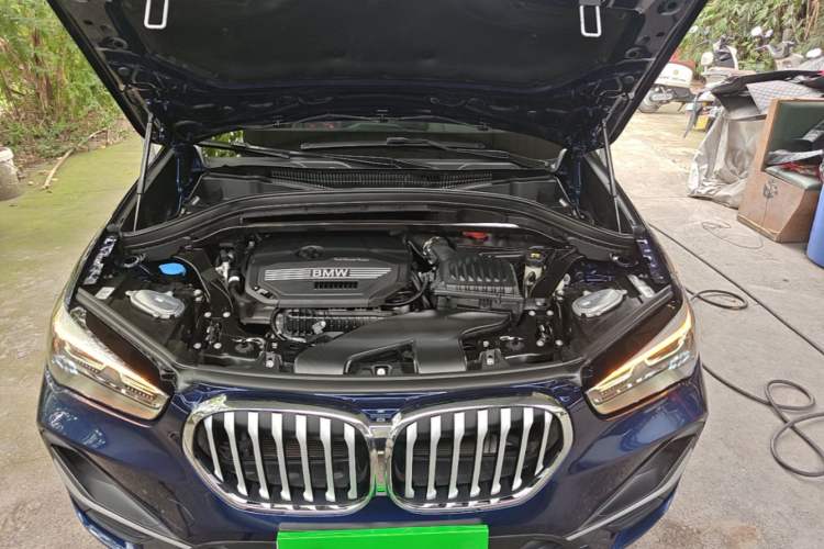Used BMW X1 2020 sDrive20Li Premium Edition Engine Bay