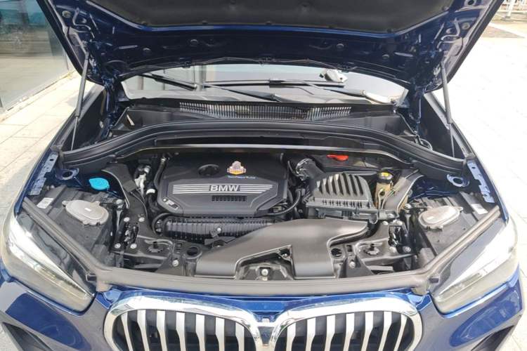 Used BMW X1 2020 xDrive25Li Luxury Edition Engine Bay