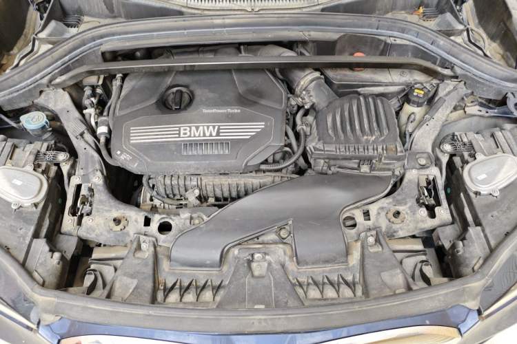 Used BMW X1 2020 sDrive20Li Fashion Model Engine Bay