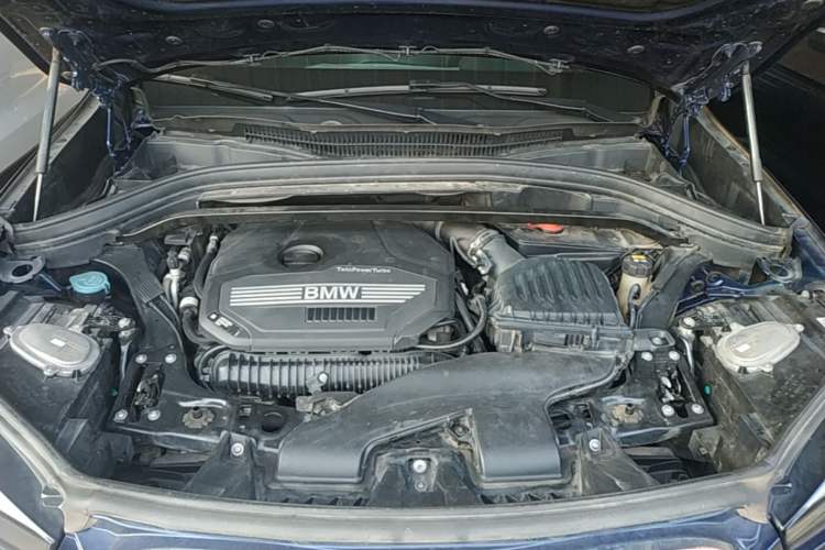 Used BMW X1 2020 xDrive25Li Luxury Edition Engine Bay