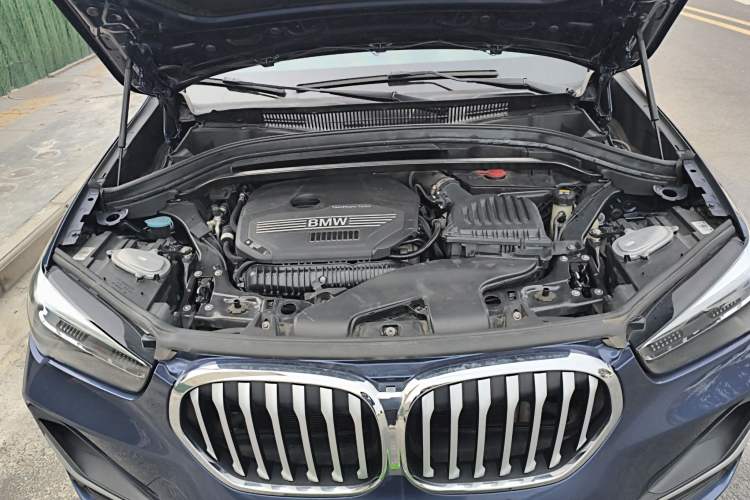 Used BMW X1 2020 xDrive25Li Luxury Edition Engine Bay