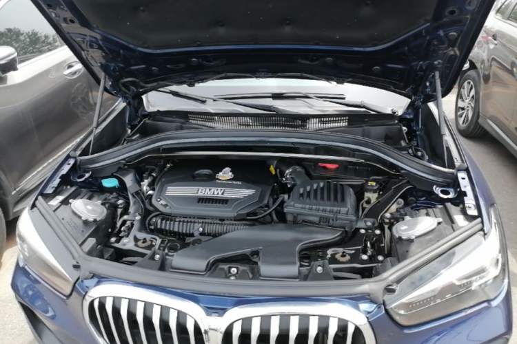 Used BMW X1 2020 sDrive25Li Leading Model Engine Bay