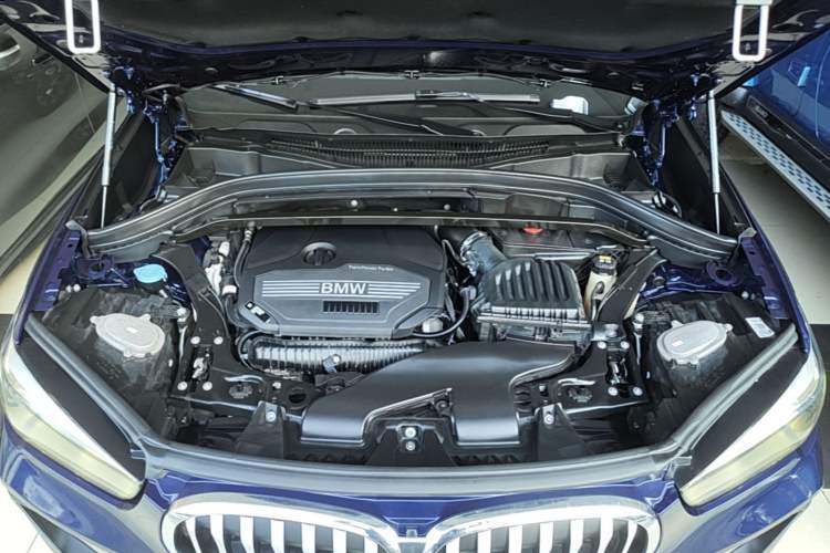 Used BMW X1 2020 sDrive25Li Leading Model Engine Bay