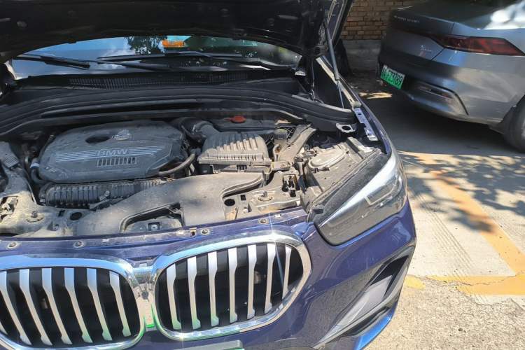 Used BMW X1 2020 xDrive25Li Luxury Edition Engine Bay Left