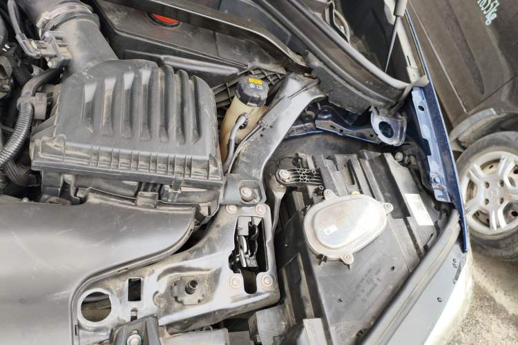 Used BMW X1 2020 sDrive20Li Fashion Model Engine Bay Left