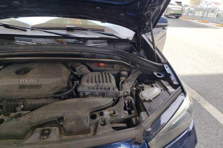Used BMW X1 2020 sDrive20Li Premium Edition Engine Bay Left