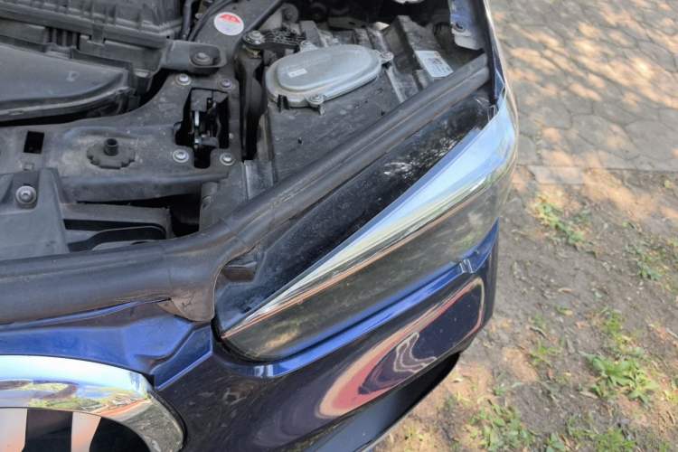 Used BMW X1 2020 sDrive20Li Premium Edition Engine Bay Left