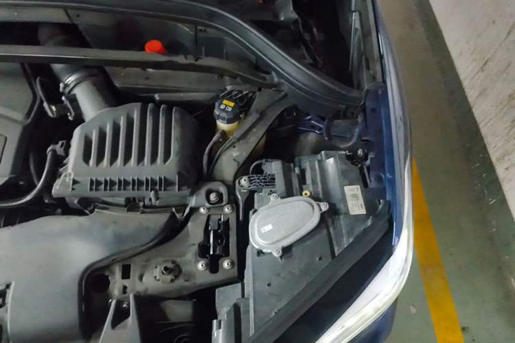 Used BMW X1 2020 sDrive25Li Leading Model Engine Bay Left