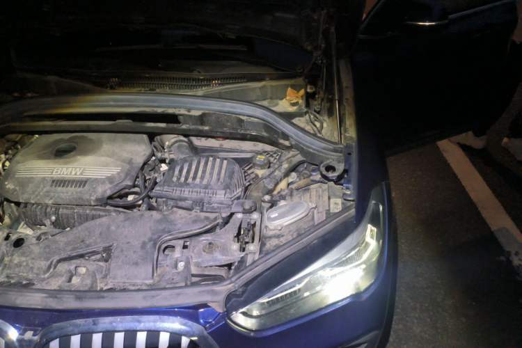 Used BMW X1 2020 sDrive20Li Premium Edition Engine Bay Left