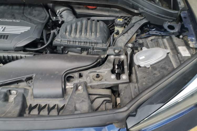 Used BMW X1 2020 sDrive20Li Fashion Model Engine Bay Left