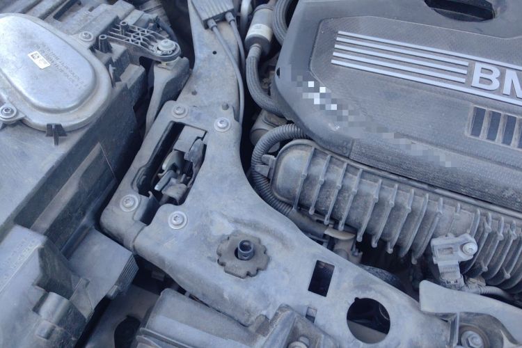 Used BMW X1 2020 sDrive25Li Leading Model Engine Bay Right