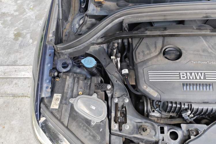 Used BMW X1 2020 sDrive20Li Premium Edition Engine Bay Right