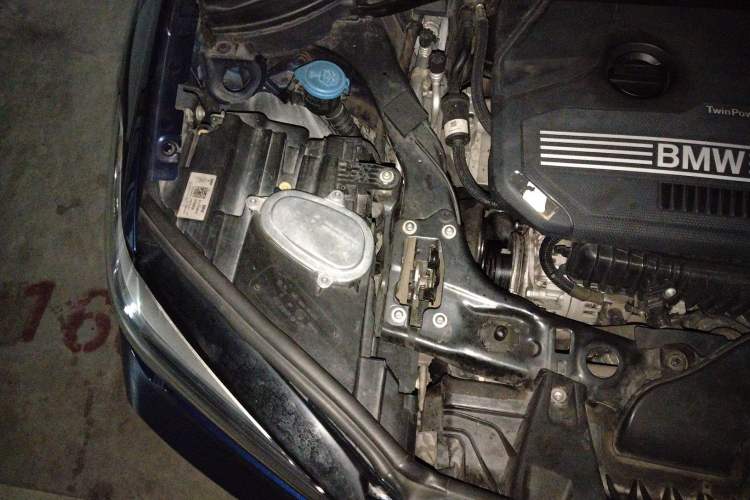 Used BMW X1 2020 sDrive20Li Fashion Model Engine Bay Right