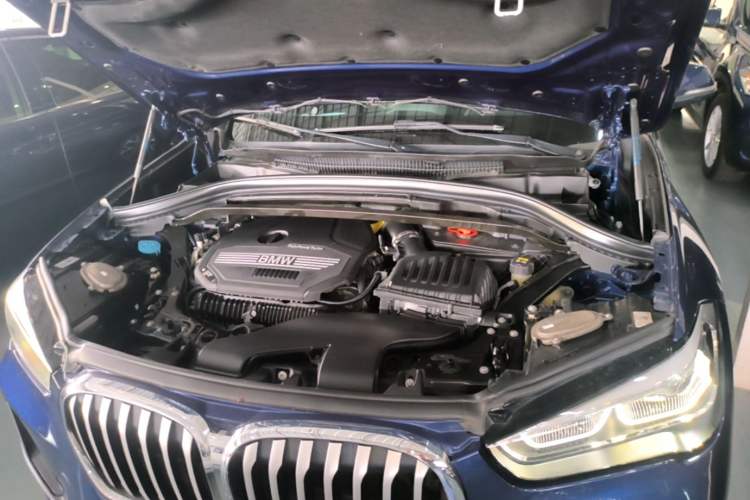 Used BMW X1 2020 xDrive25Li Luxury Edition Engine Bay