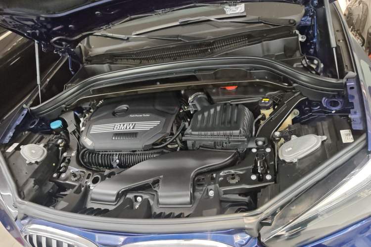 Used BMW X1 2020 sDrive25Li Leading Model Engine Bay