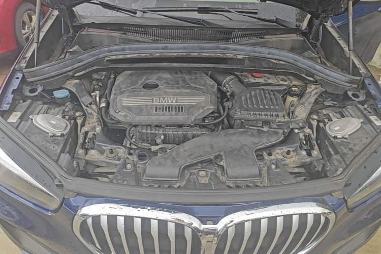 Used BMW X1 2020 sDrive20Li Fashion Model Engine Bay