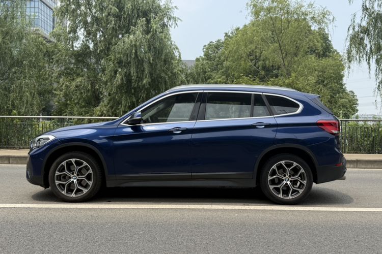 Used BMW X1 2020 sDrive25Li Leading Model Exterior 4