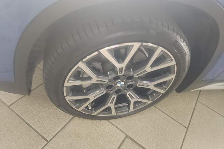 Used BMW X1 2020 xDrive25Li Luxury Edition Exterior 4
