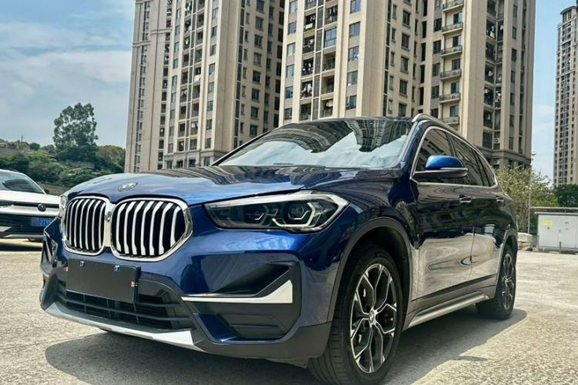 Used BMW X1 2020 sDrive20Li Premium Edition Front Left 45 Deg